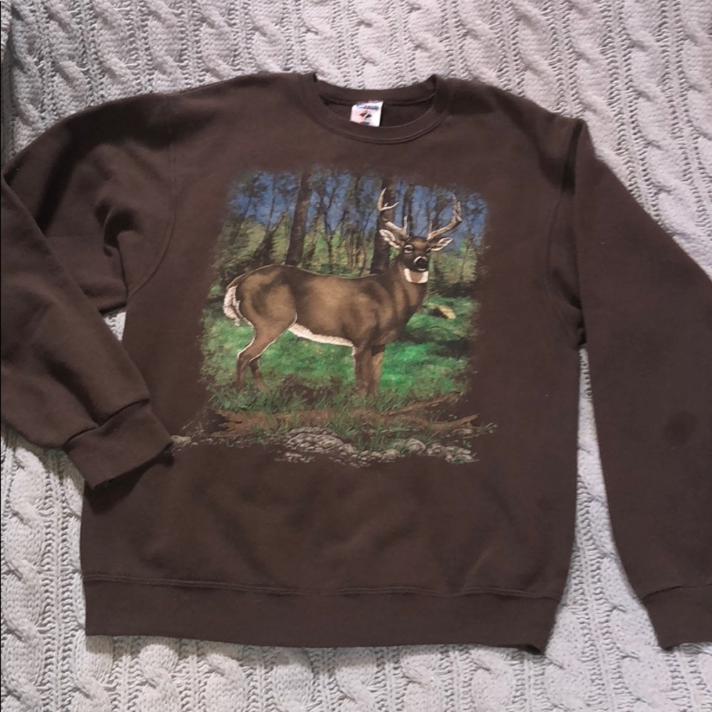 Vintage like deer crew neck brown sweater
